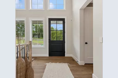 2706 Lakeview Court, Little Canada, MN 55117 - Photo 11