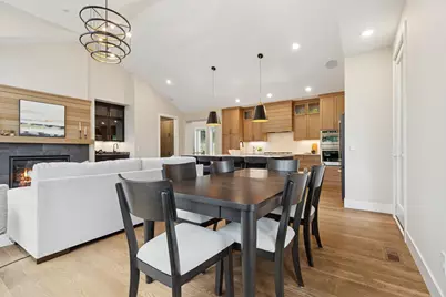 2706 Lakeview Court, Little Canada, MN 55117 - Photo 19