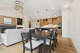 2706 Lakeview Ct, Little Canada, MN 55117 - Photo 19