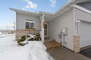 300 Pine St, Cannon Falls, MN 55009 - Photo 5