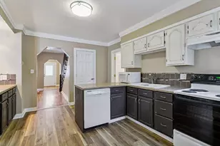 391 Cleveland Ave, Green Isle, MN 55338 - Photo 9