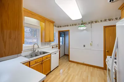 8109 30th Avenue N, Crystal, MN 55427 - Photo 7