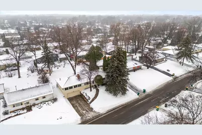 8109 30th Avenue N, Crystal, MN 55427 - Photo 3