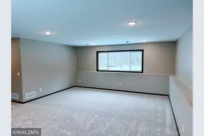 358 29th Avenue SE, Saint Cloud, MN 56304 - Photo 9