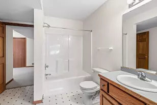 630 Aqua Cir, Circle Pines, MN 55014 - Photo 31