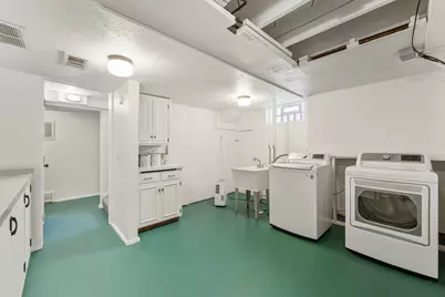 1285 Roselawn Avenue W, Roseville, MN 55113 - Photo 17