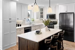 2524 Buchanan Ln S, Cambridge, MN 55008 - Photo 3