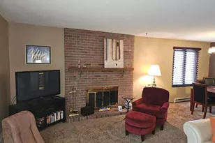 1437 Broadway N, Fargo, ND 58102 - Photo 5