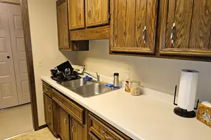 1437 Broadway N, Fargo, ND 58102 - Photo 9