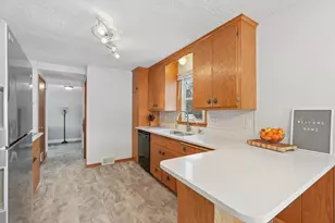 8190 Ingberg Trail S, Cottage Grove, MN 55016 - Photo 5