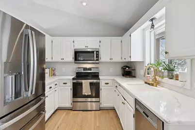 9392 Cortland Road, Woodbury, MN 55125 - Photo 15