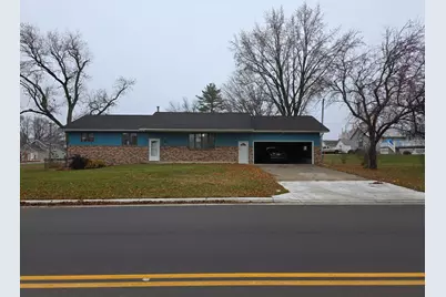 100 1st Street E, Vernon Center, MN 56090 - Photo 1