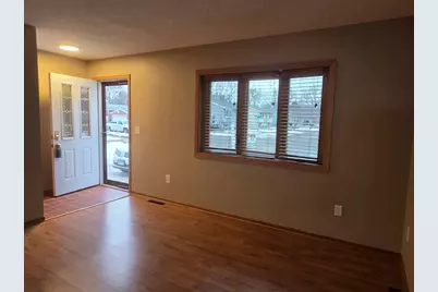 951 W Village Circle SE, Rochester, MN 55904 - Photo 29