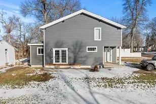 213 N Harold St, Ivanhoe, MN 56142 - Photo 3