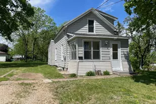 1109 3rd St W, Menomonie, WI 54751 - Photo 1