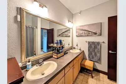 308 E 18th Street #305, Minneapolis, MN 55404 - Photo 25