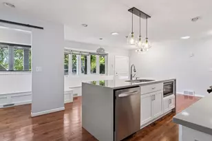 2465 Brunswick Ave N, Golden Valley, MN 55422 - Photo 15