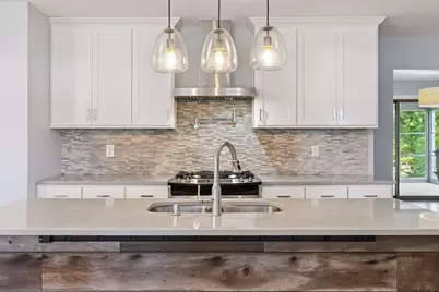 2465 Brunswick Avenue N, Golden Valley, MN 55422 - Photo 13