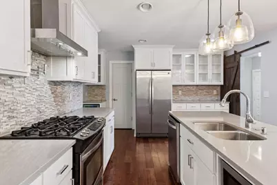 2465 Brunswick Avenue N, Golden Valley, MN 55422 - Photo 11