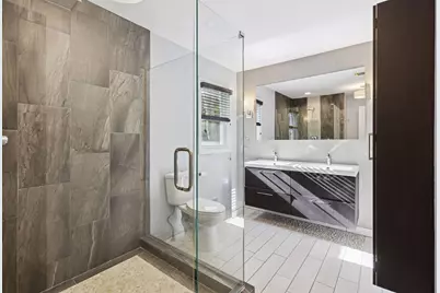 2465 Brunswick Avenue N, Golden Valley, MN 55422 - Photo 39