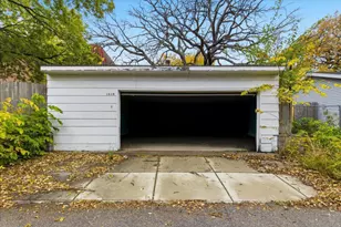 1810 Dupont Ave N, Minneapolis, MN 55411 - Photo 33