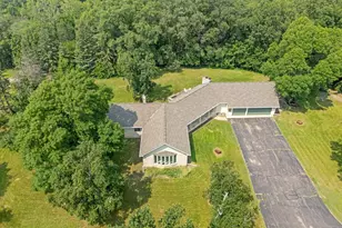 13200 Henning Cir NE, Prior Lake, MN 55372 - Photo 3