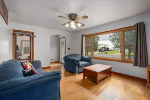 650 Newton St, Baldwin, WI 54002 - Photo 3