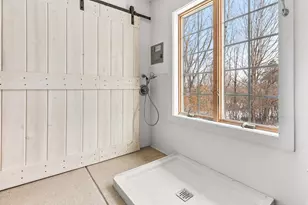 325 Highcroft Ln, Wayzata, MN 55391 - Photo 29