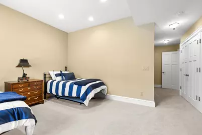 325 Highcroft Lane, Wayzata, MN 55391 - Photo 37