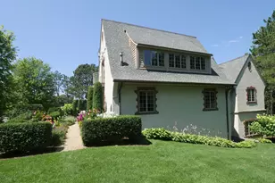 325 Highcroft Ln, Wayzata, MN 55391 - Photo 9