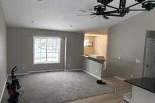 2718 16th Ave E, North Saint Paul, MN 55109 - Photo 5