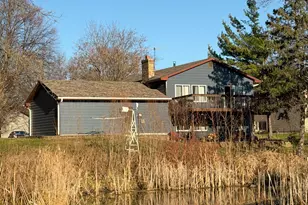 8925 Bass Creek Ct, Brooklyn Park, MN 55428 - Photo 3