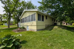 121 W Rowena St, Ivanhoe, MN 56142 - Photo 39