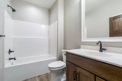 1534 9th Avenue SW, Hutchinson, MN 55350 - Photo 11