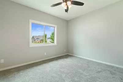 1534 9th Avenue SW, Hutchinson, MN 55350 - Photo 9