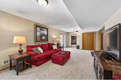 268 Shamrock Drive, Mahtomedi, MN 55115 - Photo 21