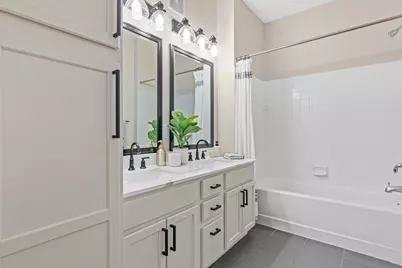 2566 Ellis Avenue #103, Saint Paul, MN 55114 - Photo 9