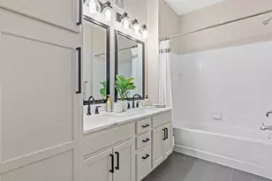 2566 Ellis Ave, Saint Paul, MN 55114 - Photo 9