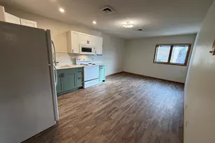 314 5th St SW, Willmar, MN 56201 - Photo 5