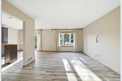 3230 Edgerton Street, Vadnais Heights, MN 55127 - Photo 11