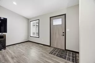 1470 Michigan Ave, Detroit Lakes, MN 56501 - Photo 3