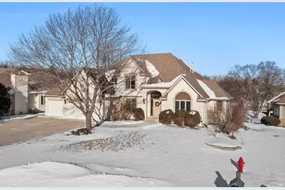 2530 Wexford Court, New Brighton, MN 55112 - Photo 3