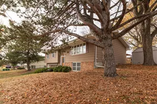 4141 Colorado Ave N, Crystal, MN 55422 - Photo 3