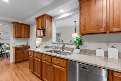 407 Turners Crossroad N, Golden Valley, MN 55422 - Photo 25