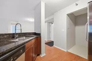 401 S 1st St, Minneapolis, MN 55401 - Photo 17