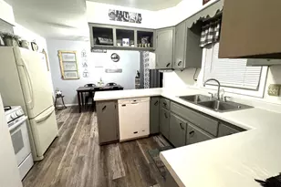 1210 Greenwood St E, Thief River Falls, MN 56701 - Photo 7