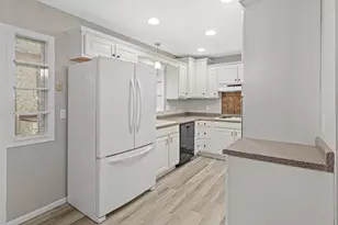 35 Knollwood Street W, Annandale, MN 55302 - Photo 9