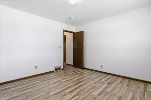 3525 Vermillion St, Hastings, MN 55033 - Photo 27