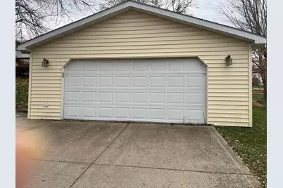 335 E Sorenson Avenue, Appleton, MN 56208 - Photo 3