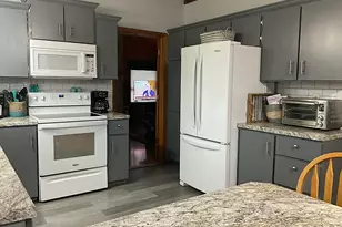 335 E Sorenson Ave, Appleton, MN 56208 - Photo 9